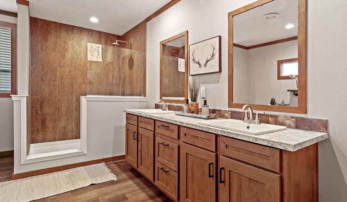 Clayton Homes bathroom