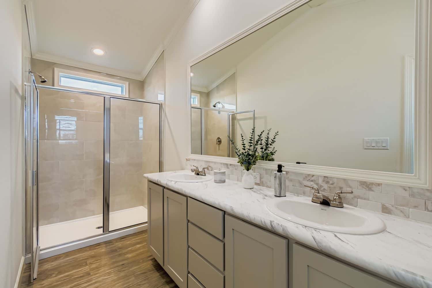 6105 E Mckinney St 84 - 08 Primary Bathroom