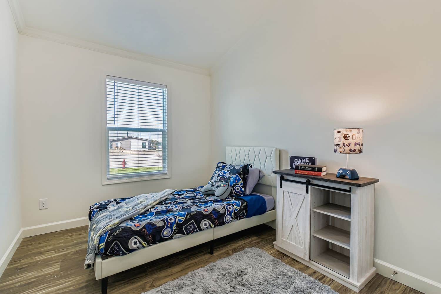 6105 E Mckinney St 84 - Bedroom