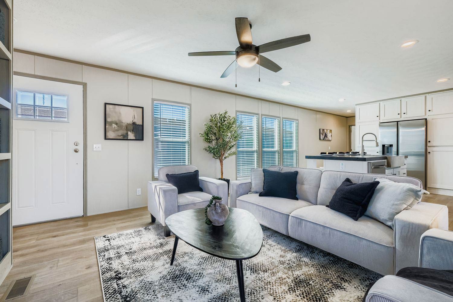 15953 Flores Curve --Resolution X - Living Room