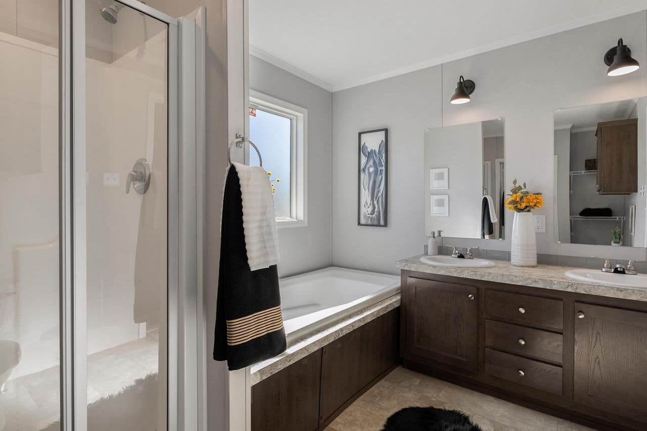 1676C Master Bath 2